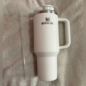 White 40oz Stanley
